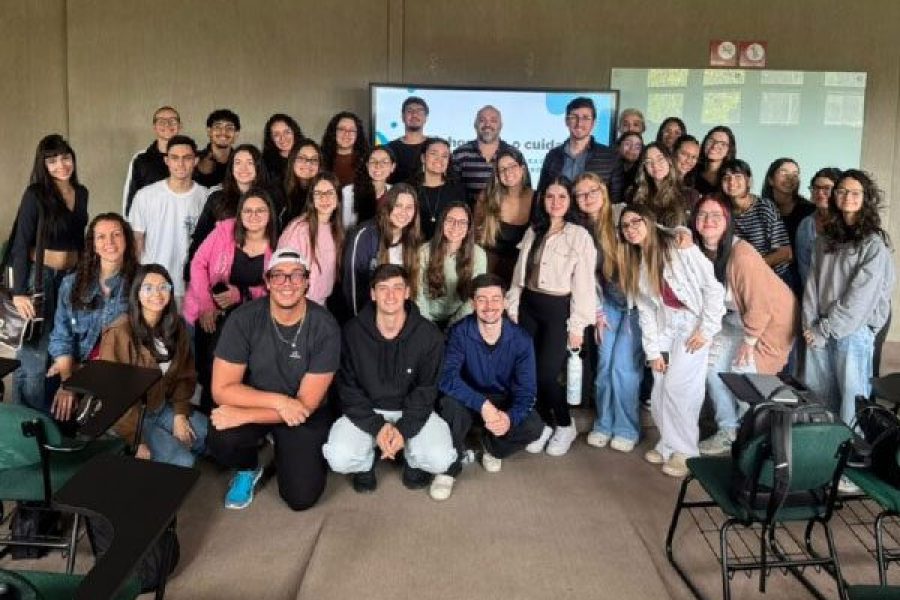 foto-saude-promove-capacitacao-sobre-os-fluxos-da-raps-para-estudantes-de-psicologia-da-puc-minas-pocos-de-caldas-22-10-26