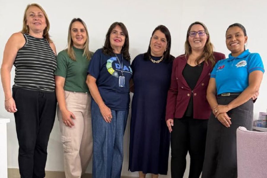 foto-secretaria-de-educacao-e-oab-alinham-acoes-do-projeto-direito-na-escola-2026-09-03-26