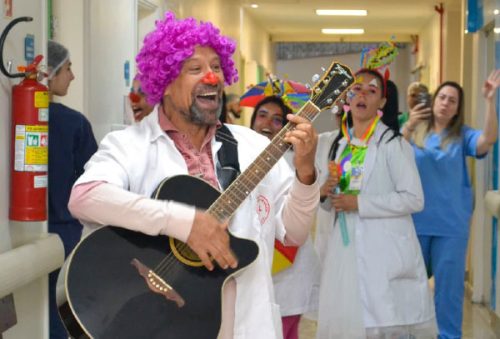 foto-semana-da-crianca-na-pediatria-da-santa-casa-teve-programacao-especial-e-cheia-de-alegria-14-10-25