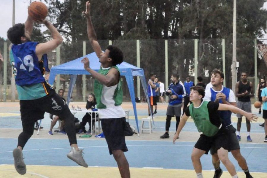 foto-torneio-basquete-3x3-07-10-2025
