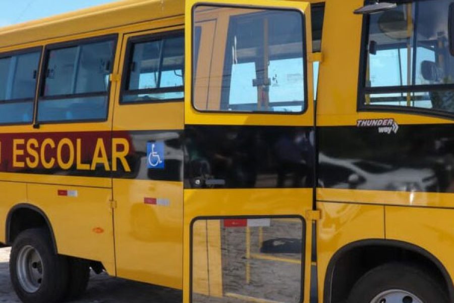 foto-transporte-escolar-pocos-19-05-25
