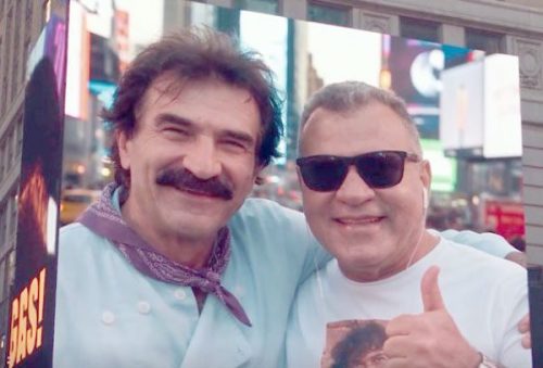 foto-trevisan-homenageia-belchior-em-emocionante-encontro-na-times-square-06-10-26