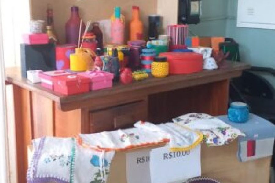foto-ubs-centro-recebe-feira-de-artes-em-comemoracao-ao-dia-das-maes-08-05-25