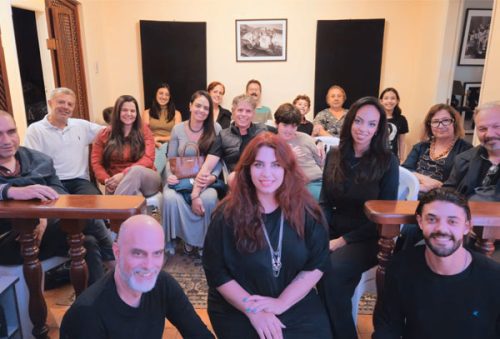 foto-versus-acordes-estreia-em-pocos-com-proposta-acustica-intimista-e-artistas-de-trajetoria-marcante-09-05-25