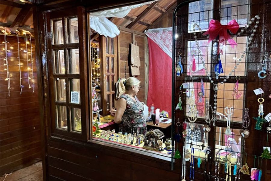 foto-artesanato-natal-22-10-2025