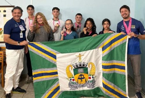 foto-xadrez-de-pocos-e-destaque-e-conquista-mais-medalhas-no-jemg-23-05-25