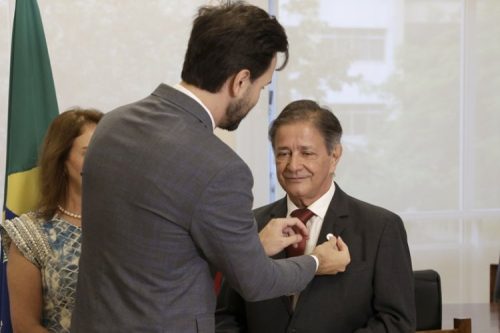 foto-posse-deputado-05-12-2025