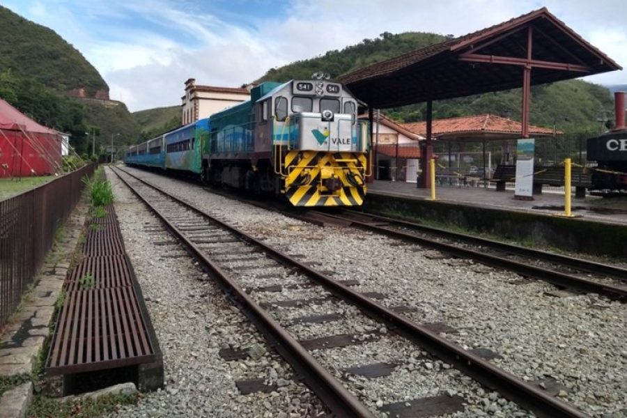 foto-trem-ouro-preto-12-12-2025