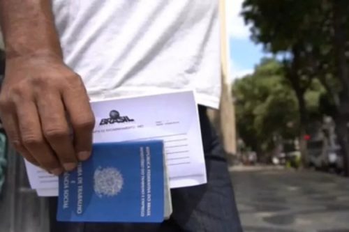 Demissões voluntárias crescem em Minas